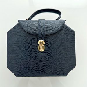 Wolf Designs leather travel jewelry case bag in navy blue / jewelry organizer